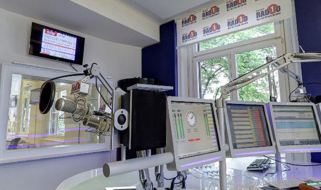 Bild von Sektion 2: «Studioführung bei Radio 1» 